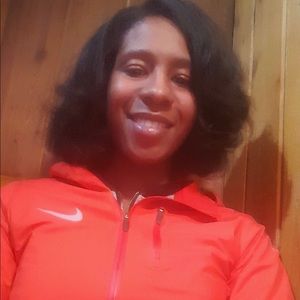 Meet your Posher, Loretta